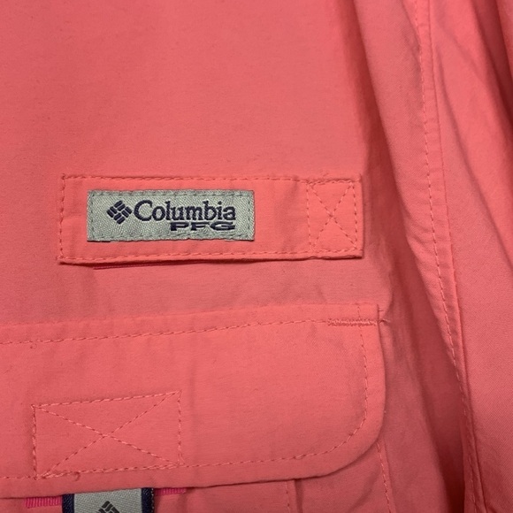 Columbia PFG women’s Pink Button-Up Shirt - Picture 3 of 9